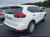 Nissan Rogue S KNMAT2MT6HP502882 fotografie