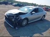 Toyota Camry Hybrid Le 4T1B31HK9JU506976 photo