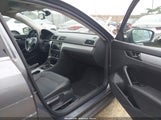 Volkswagen Passat 2.5L Se 1VWBP7A36DC104919 снимка