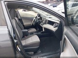 Toyota Rav4 Le JTMZFREV2FD076125 снимка