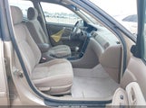 Toyota Camry Le JT2BG22K810556601 снимка