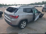 Jeep Compass Latitude 4X4 3C4NJDBB0KT827673 снимка