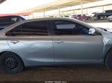 Toyota Camry Le 4T1BF1FK5FU988072 снимка