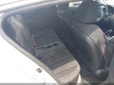 Hyundai Veloster Base W/Black KMHTC6AD7EU184048 снимка