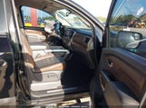 Nissan Titan Platinum Reserve 1N6AA1E6XHN521260 fotografie