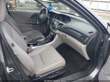 Honda Accord Touring 1HGCR3F99EA010720 снимка