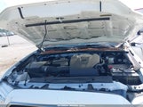 Toyota Tacoma Sr5 V6 3TMAZ5CNXNM175620 fotografie