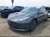 Tesla Model 3 Rear-Wheel Drive 5YJ3E1EA9PF624736 fotografie