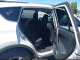 Toyota Rav4 Xle JTMWFREV1HJ109915 снимка