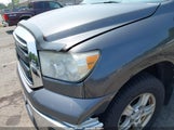 Toyota Tundra Grade 5.7L V8 5TFUY5F17BX176755 fotografie