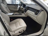 Volvo Xc60 Recharge Plug-In Hybrid T8 Plus Dark Theme YV4H60DL5R1782435 fotografie