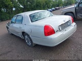 Lincoln Town Car Signature Limited 1LNHM82V97Y629195 снимка
