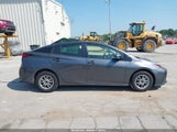 Toyota Prius Le JTDKARFU7K3096120 снимка