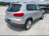 Volkswagen Tiguan R-Line/S/Se/Sel WVGAV7AXXGW613689 photo