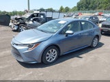 Toyota Corolla Le JTDEPMAEXNJ195867 снимка
