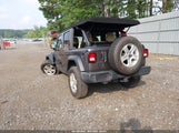 Jeep Wrangler Unlimited Sport S 4X4 1C4HJXDG2JW208816 fotografie