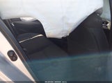 Toyota Corolla Le JTDEPMAE6MJ170401 снимка