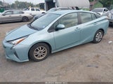 Toyota Prius Three JTDKARFU5H3052125 снимка