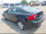 Volvo S60 T5 YV1612FH3E2276680 снимка