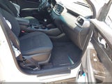 Kia Sorento 2.4L Lx 5XYPG4A36LG643638 photo