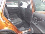 Nissan Rogue Sv 5N1AT2MV4JC805007 снимка