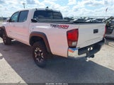 Toyota Tacoma Double Cab/Sr/Sr5/Trd Sport/Trd Off Road/Trd Pro 5TFCZ5AN3KX170728 fotografie