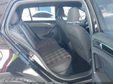 Volkswagen Golf Gti Autobahn 4-Door/S 4-Door/Se 4-Door/Sport 4-Door 3VW447AU9HM054287 fotografie