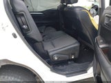 Toyota Highlander Le Plus 5TDZZRFH7JS251322 снимка