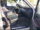 Chevrolet Suburban  Ltz 1GNFC16068R272050 снимка