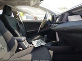 Toyota Rav4 Xle JTMWFREV9D5010228 снимка