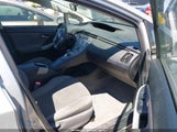 Toyota Prius Two JTDKN3DU3D5563030 снимка