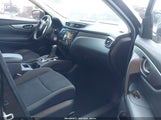 Nissan Rogue Sport S JN1BJ1CPXHW000636 fotografie