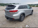 Toyota Highlander Xle 5TDJZRFH3HS437401 снимка