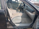 Toyota Camry Le 4T4BF3EK1AR002399 снимка