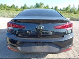 Hyundai Elantra Se 5NPD74LFXLH581213 photo