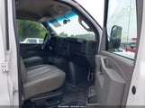 Chevrolet Express  Work Van 1GCWGAFF0H1103433 снимка