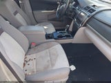 Toyota Camry Le 4T4BF1FK5ER346472 снимка