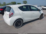 Toyota Prius C Two JTDKDTB34D1049014 снимка