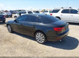 Audi A4 2.0T Premium WAUANAF4XHN065813 снимка