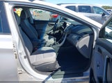 Hyundai Elantra Gls KMHDH4AE3DU685374 снимка