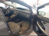Toyota Prius Two JTDKN3DU6D5658648 fotografie