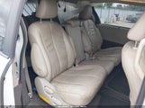 Toyota Sienna Xle V6 8 Passenger 5TDYK3DC3ES526355 photo