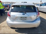 Toyota Prius C Three JTDKDTB32G1589756 снимка