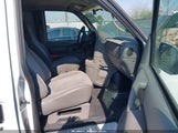Chevrolet Astro 1GCDM19X05B107069 снимка