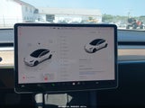 Tesla Model 3 Long Range Dual Motor All-Wheel Drive 5YJ3E1EB5NF260403 photo