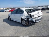 Toyota Corolla Le JTDEPMAE7N3009870 снимка