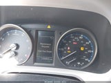Toyota Rav4 Adventure/Xle JTMRFREV7JJ725766 photo