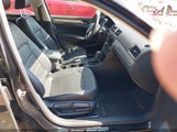 Volkswagen Passat 1.8T Limited Edition 1VWAS7A37FC079638 fotografie