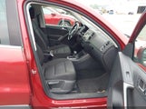 Volkswagen Tiguan Se WVGAV75N99W524269 photo