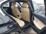 BMW 330I WBA8B9G56JNU99195 снимка